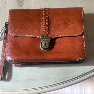 Patricia Nash Bianco Leather Clutch